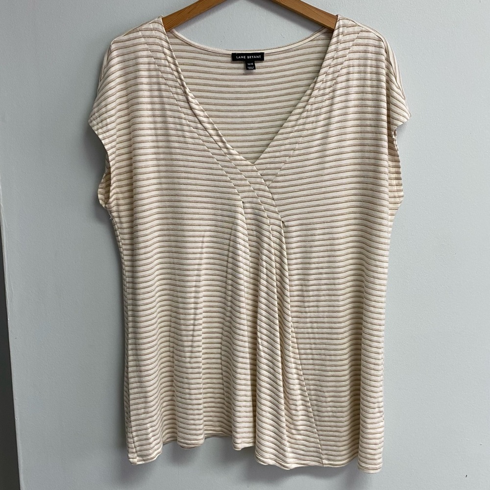 LANE BRYANT CAP SLEEVED TOP - XL (14/16)